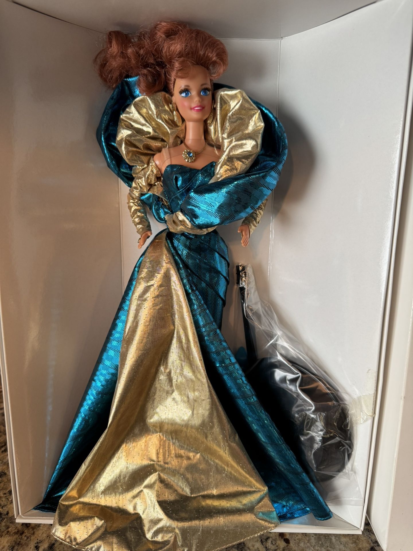 Collector Classique Benefit Ball Barbie 