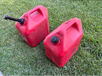 Gas cans, 5 gallon