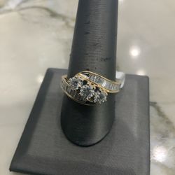 Ladies Genuine Diamond Ring Containing 2 Carats Of The Highest Quality Stones VVSI-1 G-H 