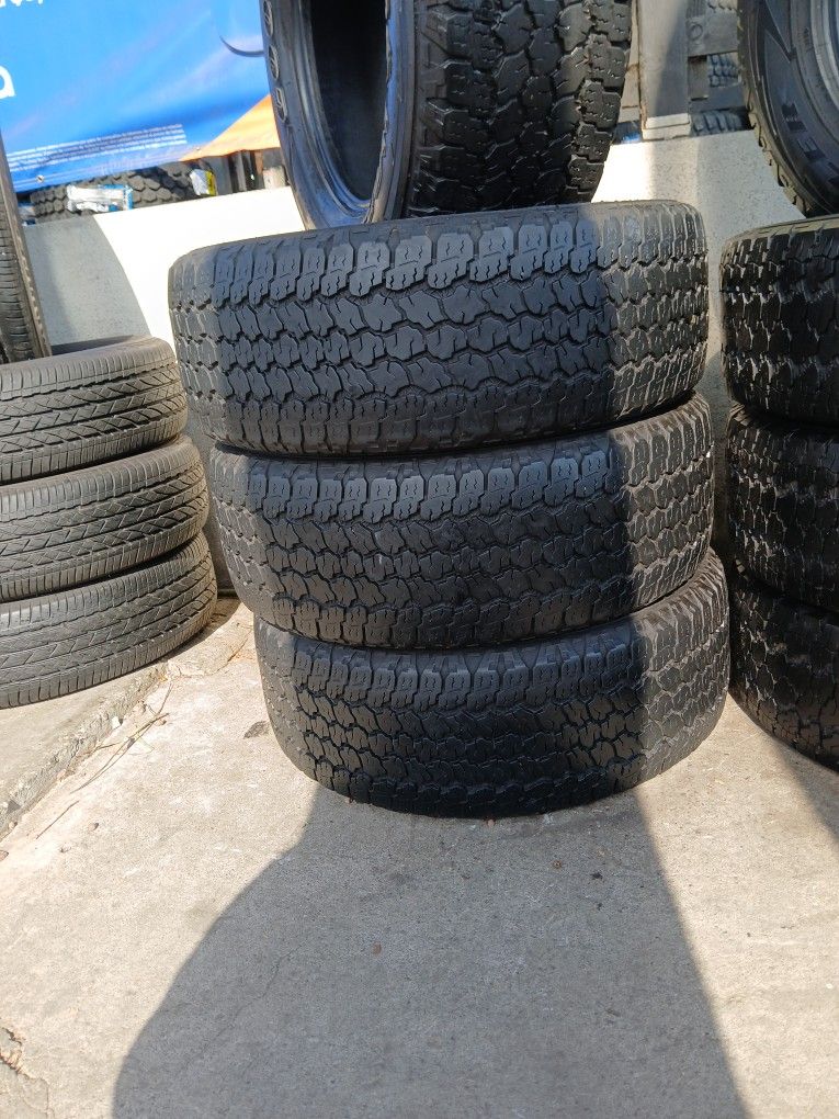 Set Off 4 Used LT 275/65/18 Goodyesr Wrangler