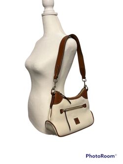 Pebble Grain Small Hobo