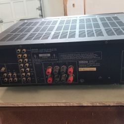 Yamaha AMPLIFIER 