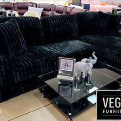 L-Shape-Sectional Black
