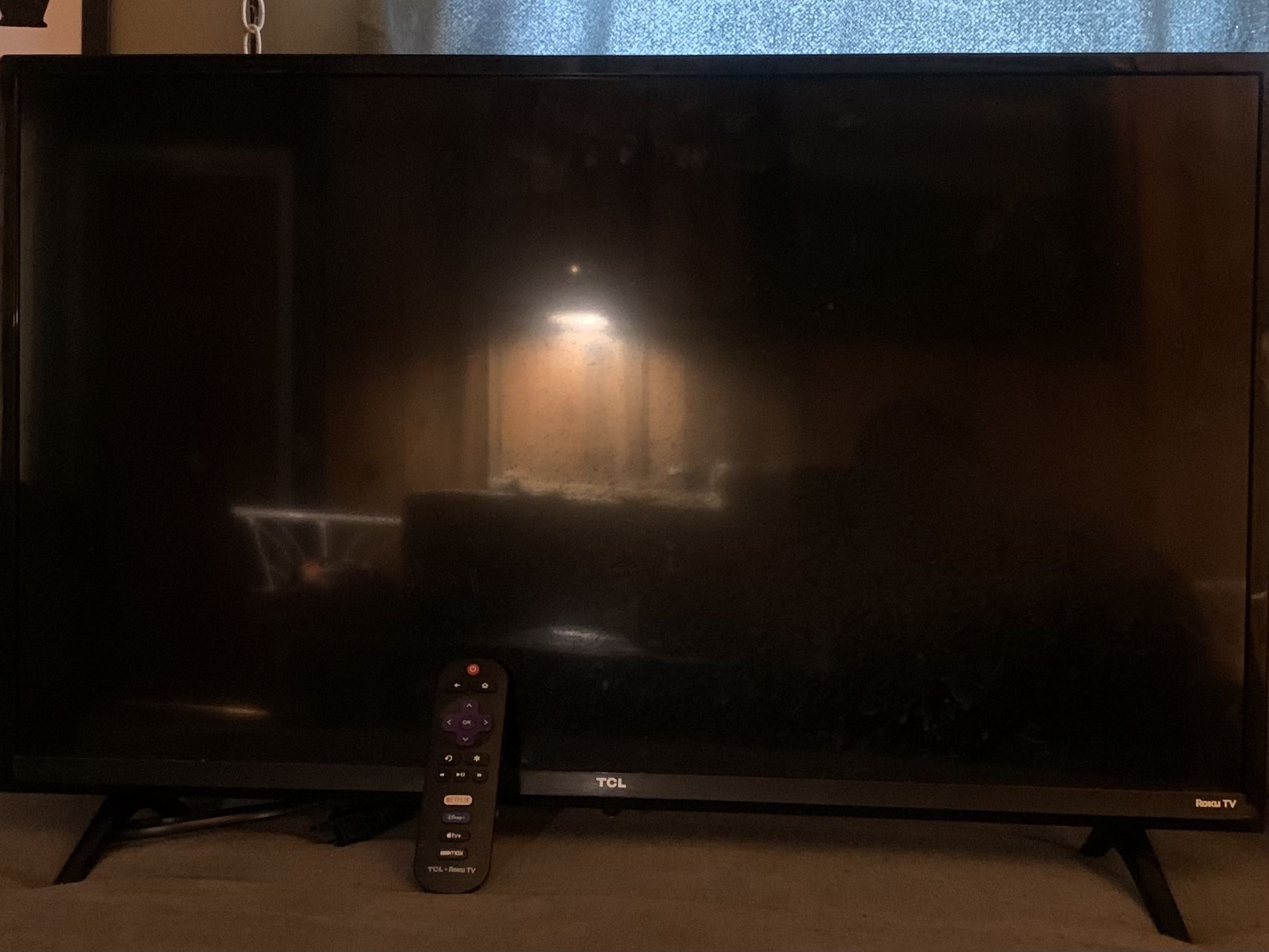 32” TCL Roku Smart TV