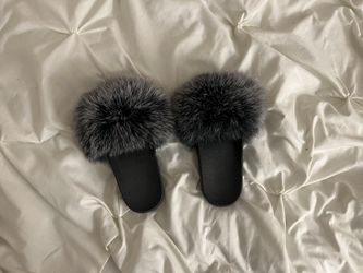 Dark Gray Fluffy Slides