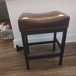 Set Of 4 Bar Stools For Island In Kitchen