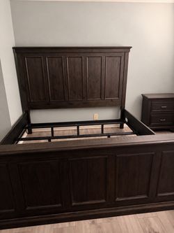 King size bed