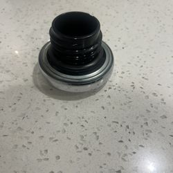 OEM Side Fill Gas Cap And Brake Pedal Softail (Mid)