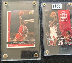 Michael Jordan cards / 1 Patrick Ewing