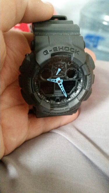 Matte black g shock perfect cond.