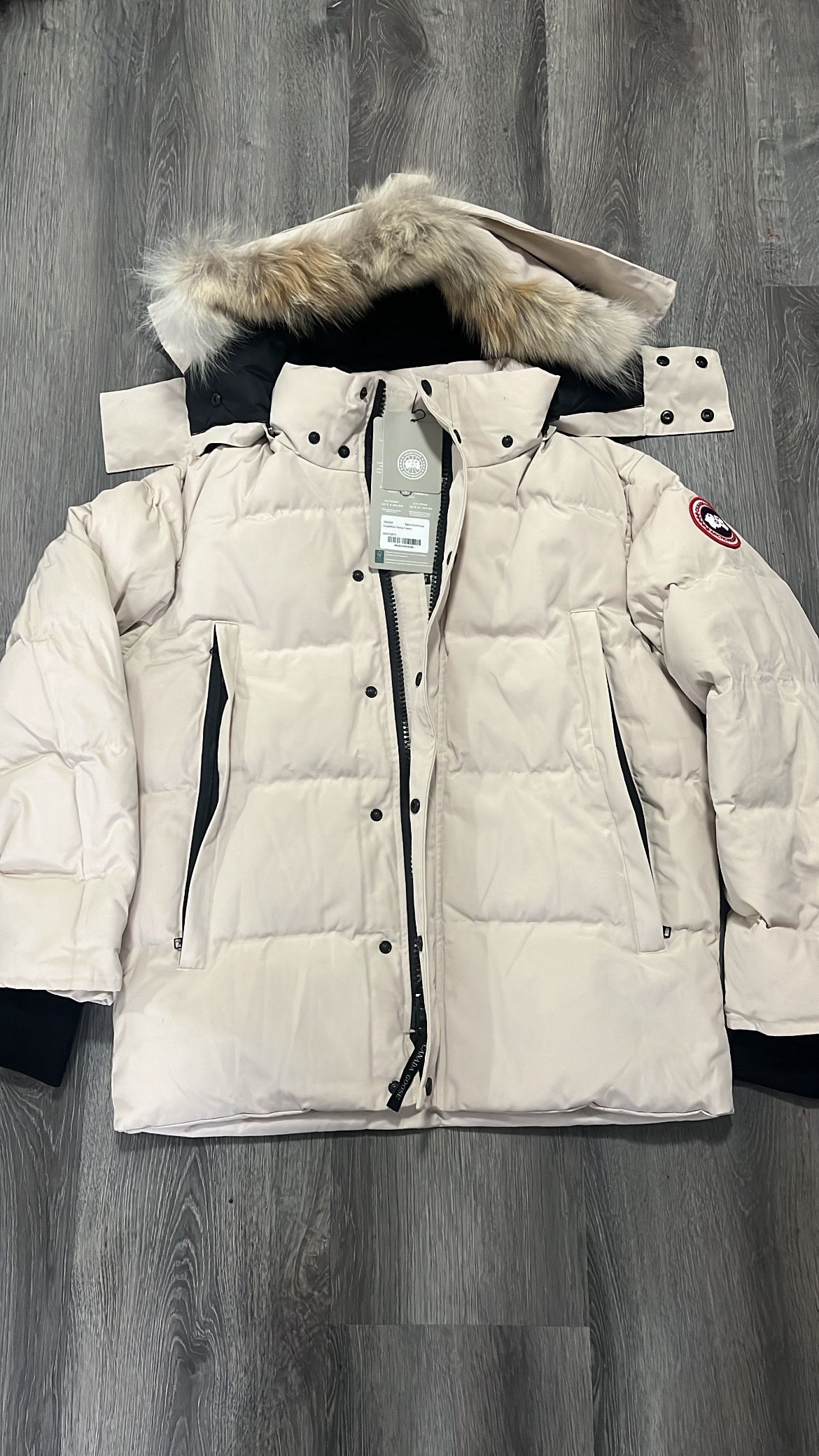 Canada Goose Wyndham Parka - Cream Size L Men Brand New