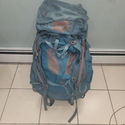 Osprey Xenon 85 L Women’s Backpack Pacific Turquoise Blue medium Belt