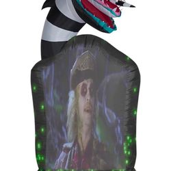 Gemmy 9ft Inflatable Beetlejuice Movie Projector Halloween Decoration 
