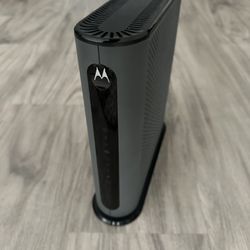 Motorola MG8702 | DOCSIS 3.1 Cable Modem + Wi-Fi Router 