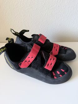 Climbing Bundle - La Sportiva 42.5 + 8BPLUS Chalk Bag - Like New