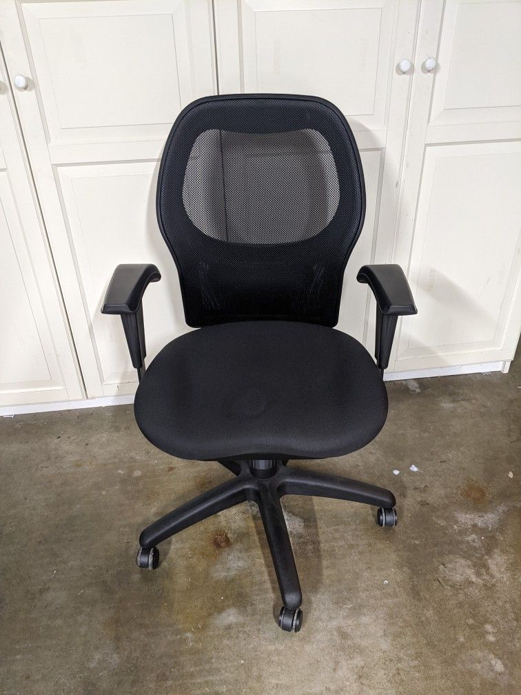 BodyBilt Seating Sola LT Ergonomic Office Chair