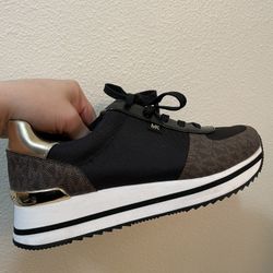 Michael Kors Shoes 👟 