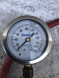 Crysty’s pressure gauge (oil liquid)