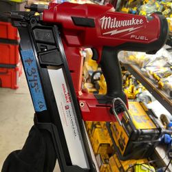 MILWAUKEE M18 CORDLESS FRAMING NAILER 21° FUEL BRUSHLESS $349