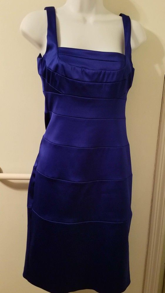 New size 4 royal blue Bodycon dress