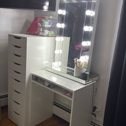 Mirror Table  Get The Drew’s  FREE!! 
