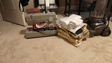 Singer heavy duty sewing machine
