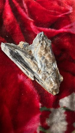 Decorative rock