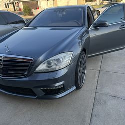 2010 Mercedes-Benz S-Class