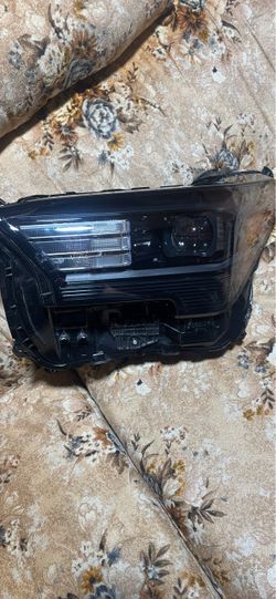 2025-2027 Toyota 4Runner Driver Side Left LED Headlight Assembly OEM