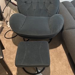 Two 32Cm Wide Velvet Swivel Accent Chair