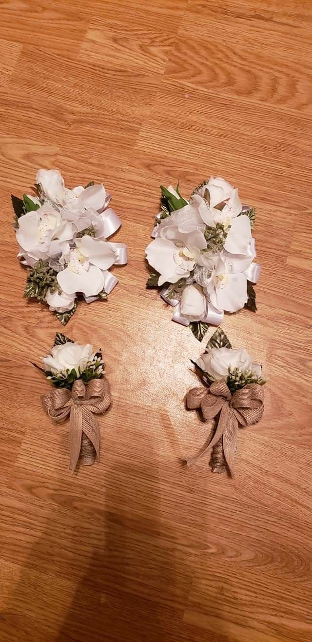 Prom  And  Wedding  And  Debuts And  Any Occasions Who  Need  Corsages  And  Boutonnieres 