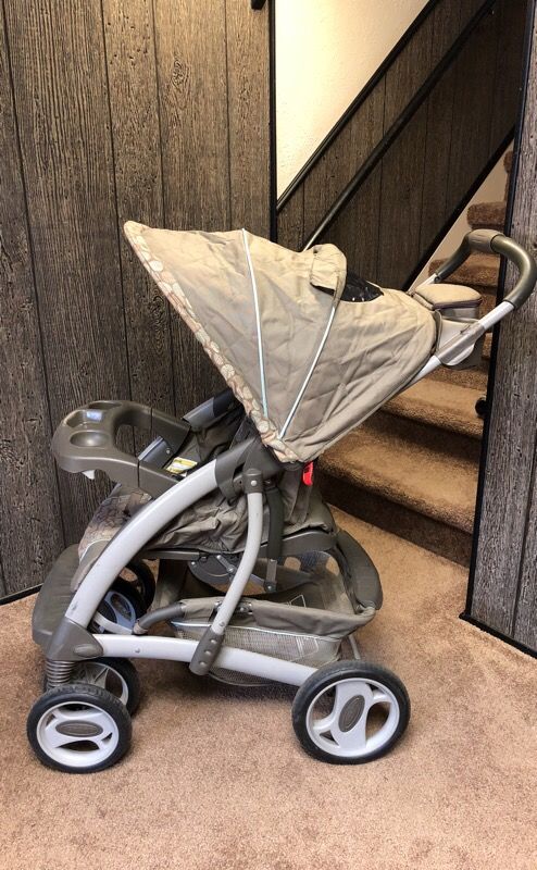 Graco Quattro Tour Reverse Travel System in Capri Stroller/Car seat/2 bases