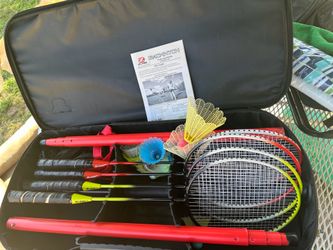 PORTABLE BADMINTON 4 PLAYERS SET IN GREAT CONDITION