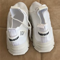 Women White Running Shoes 