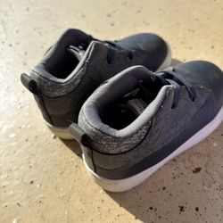 Toddler shoes - Nike native carters saucony