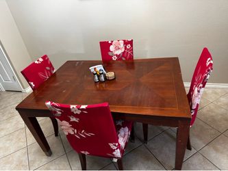 Solid Wood Kitchen Table and Chairs