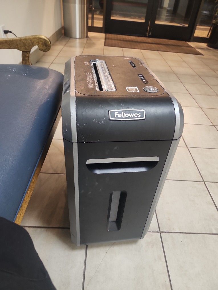 Used Fellowes Shredder