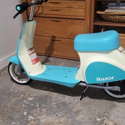 Razor Kid Moped