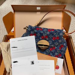 Unused LV Louis Vuitton Takashi Murakami LV x TM Sunset M13680 Cherry Shoulder Bag