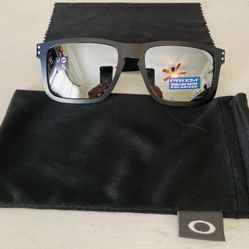 New Polarization Metal Oakley Holbrook 