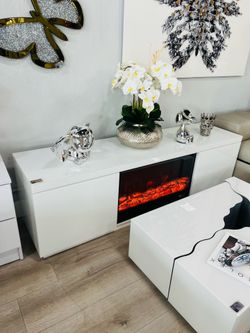 Mesa tv stand 71” inch