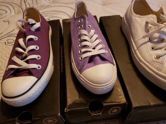 5 PAIR OF WOMEN CONVERSE SHOES