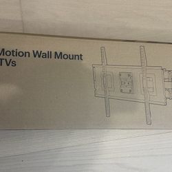 Large full motion wall mount for 47-84’ TVs