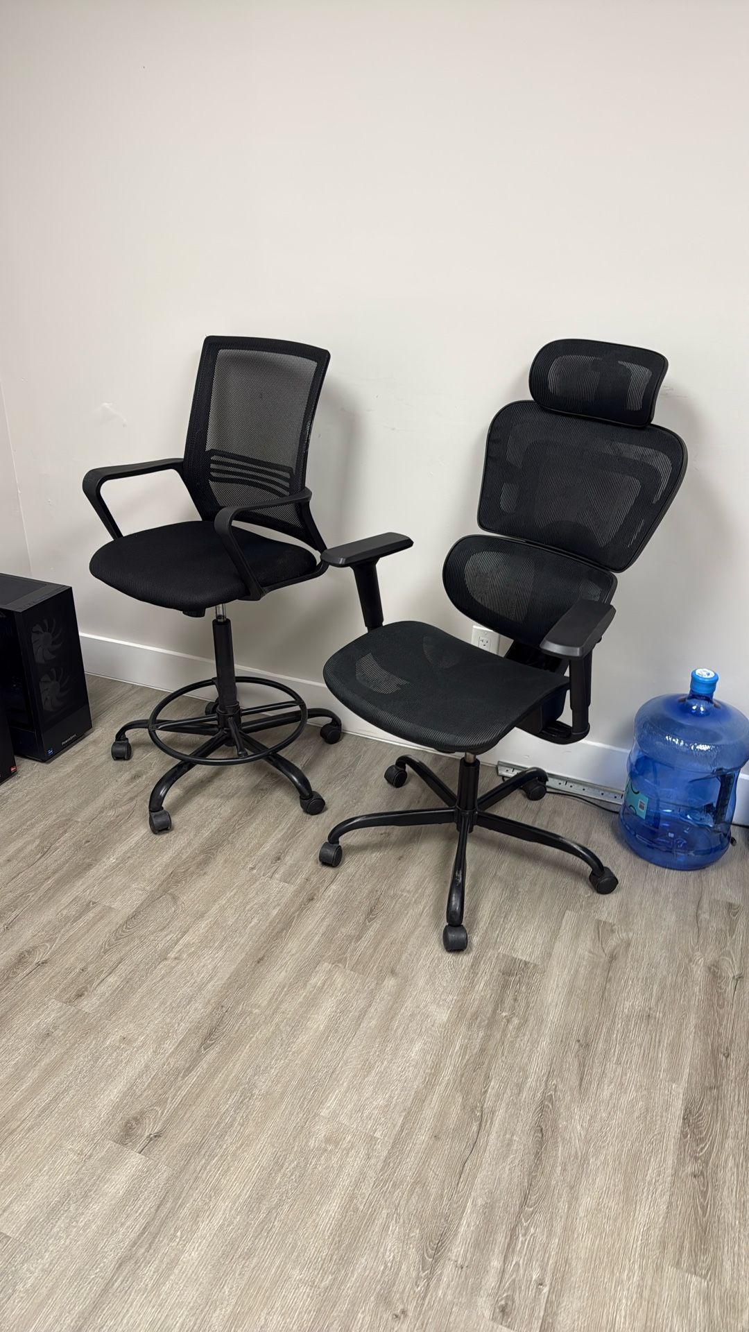 2x Ergonomic Office Chairs 