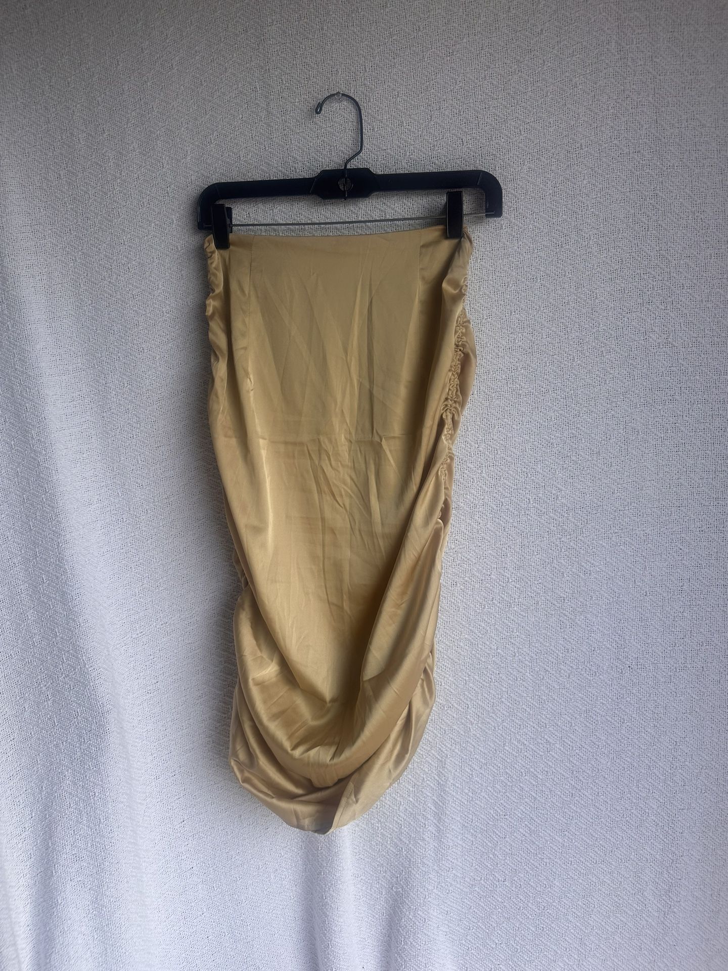 Et clet gold skirt medium 28in waist adjustable length from mini to knee length