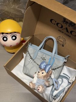 Co*ch city 15 Ice blue