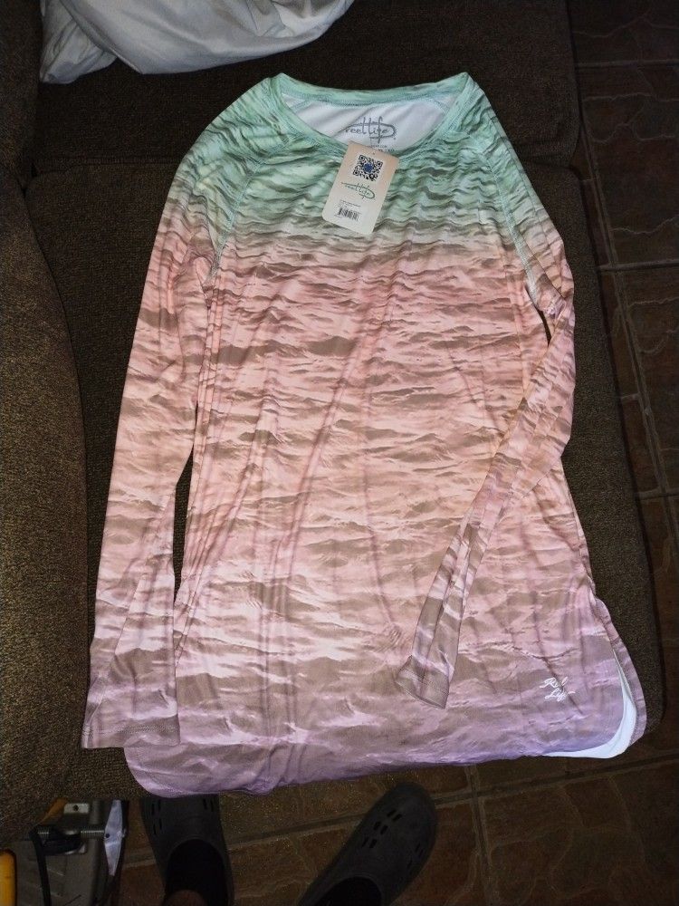 Women's Fishing Shirt Brand (Reel Life) Size Xl