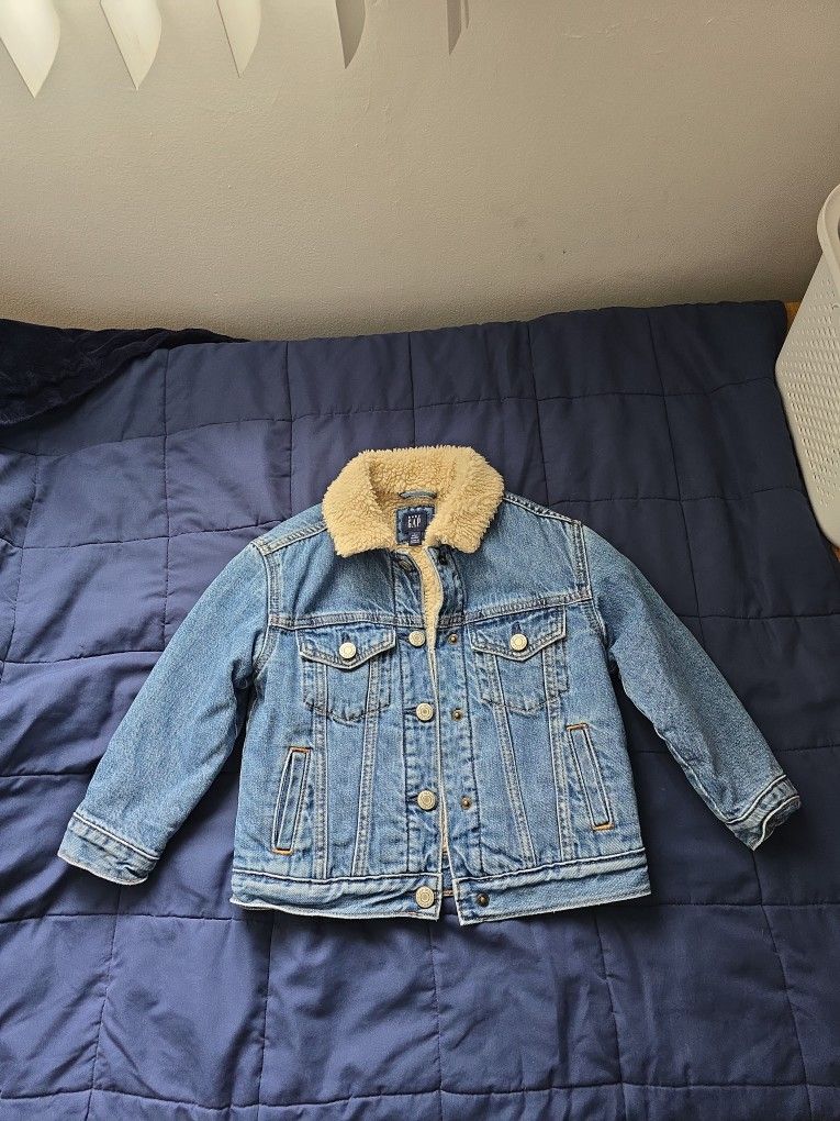 Gap Jacket Size 3T