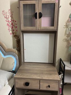 Mini vanity desk