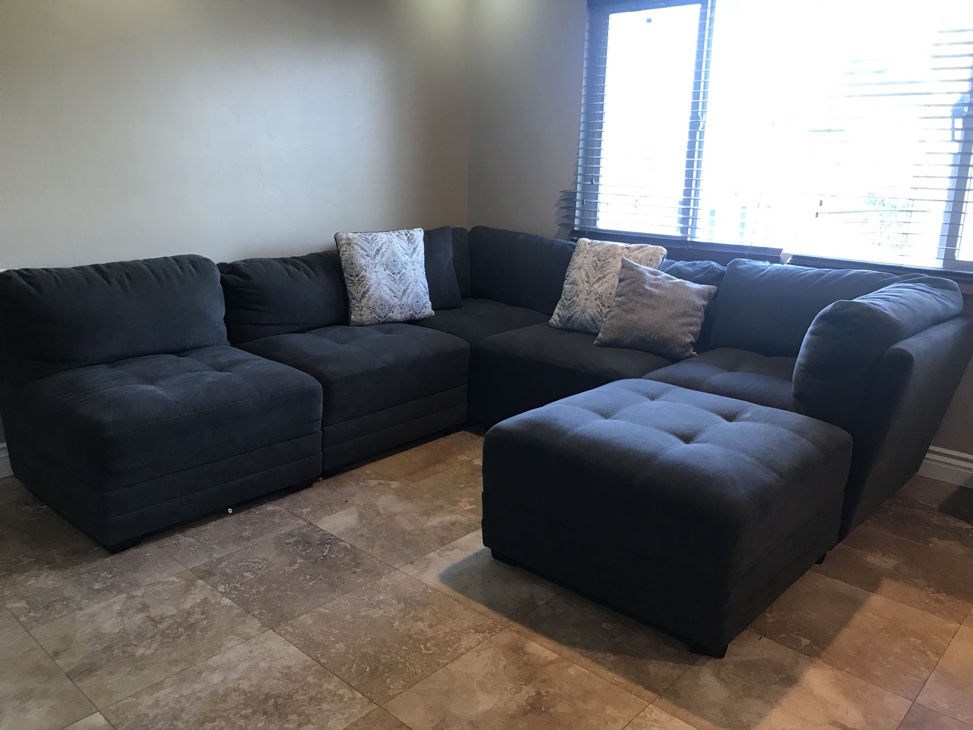 Ethan 6 piece Fabric modular Sectional like new only 9 months old. Text me your OFFER! Receipt included